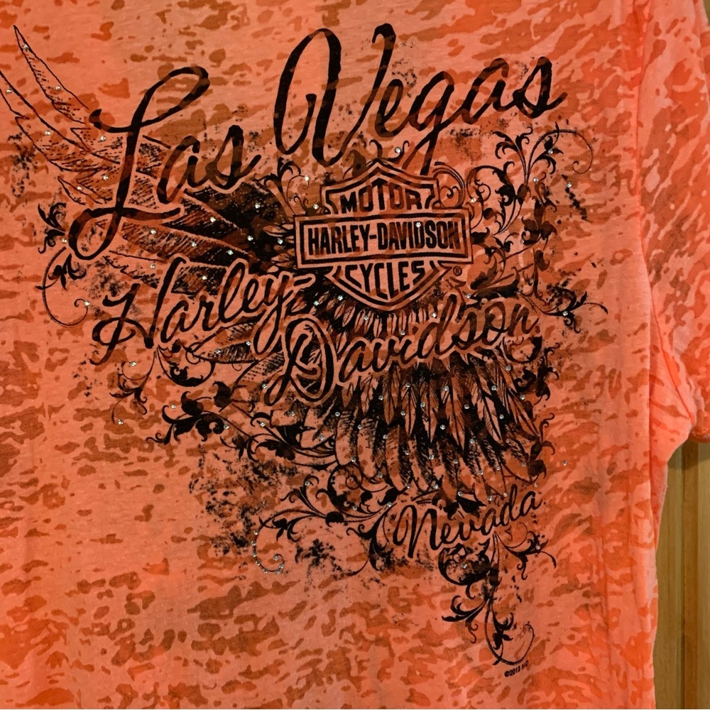 Harley-Davidson Women's Orange Burnout V-Neck Tee with Black Wing Graphic - Picture 5 of 6